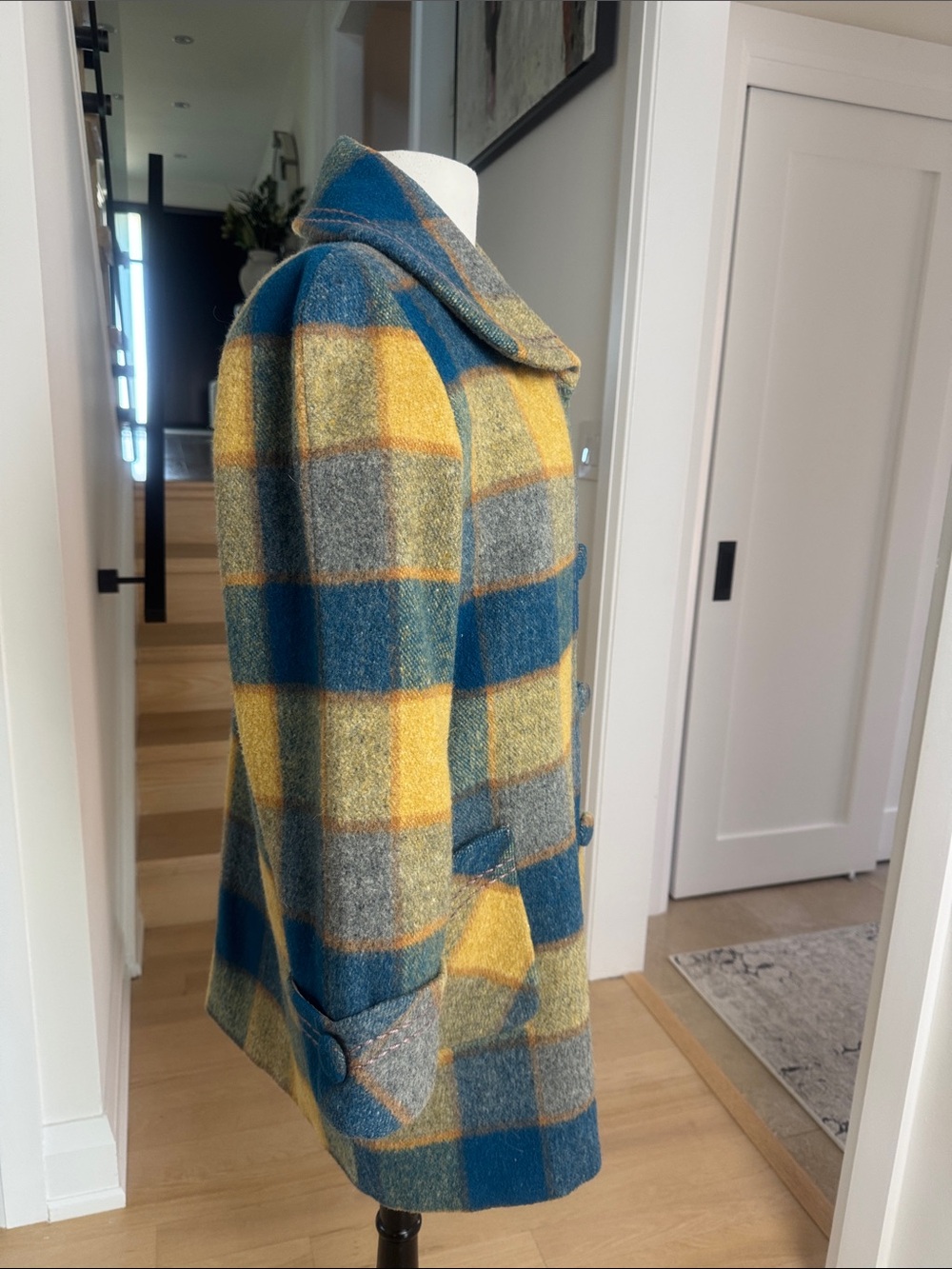 Vintage Wool Plaid Coat Oversized Blue Yellow Statement Jacket M - Picture 2 of 8